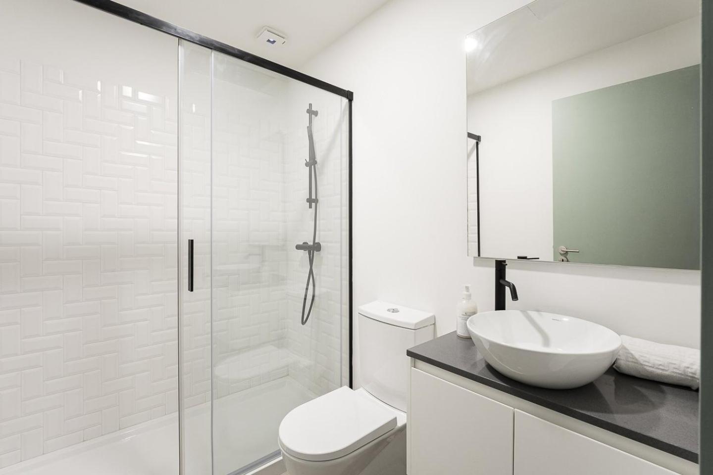Guestready - A Modern Stay In Downtown Porto Exterior photo